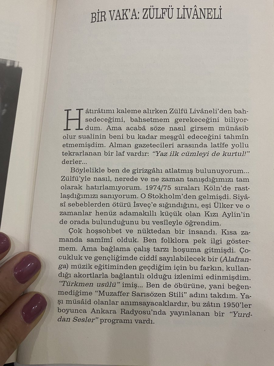 #ZülfüLivaneli yi tanımayanlar için tanıma, tanıyanlar için biraz daha yakından tanıma amaçlı bir yazı dizisi paylaşacağım. Hani diyor ya “kimleeer kimlerle”, işte tam da öyle. Hiç birisi sebepsiz yere bir hırsızın arkasında durup hırsızlığı savunmuyor inanın. Aynılar aynı yere……