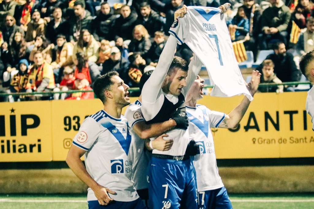 Als seus peus, Sr. Eslava 🎩