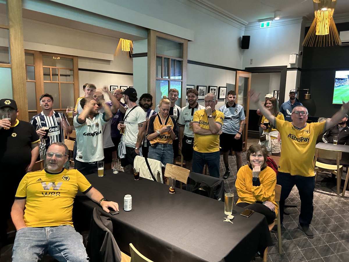 MelbourneWolf's tweet photo. BCD in Melbourne 🇦🇺🐺👍 https://t.co/mo0uAsesGH