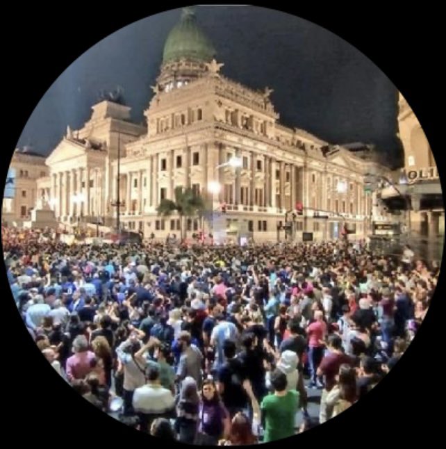 AredezAdriana's tweet image. “🌞MEMORIA VERDAD Y JUSTICIAxq no existeEN ARGENTINA🌞”
#ARGENTINAZO‼️‼️
#SEVANoSEVAN‼️‼️