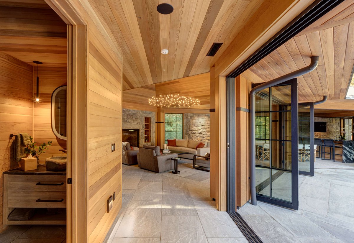 GarrettBuilders's tweet photo. Pool house completion in Easton with lots of remarkable details.
Architect: Christian Rae Studio @christianraestudio
#garrettwilson #design #ctconstruction #ctkitchens #garrettwilsonbuilders #dreamhome #darien #newcanaan #greenwich #customhome #customdesign https://t.co/zbu0fQ885h