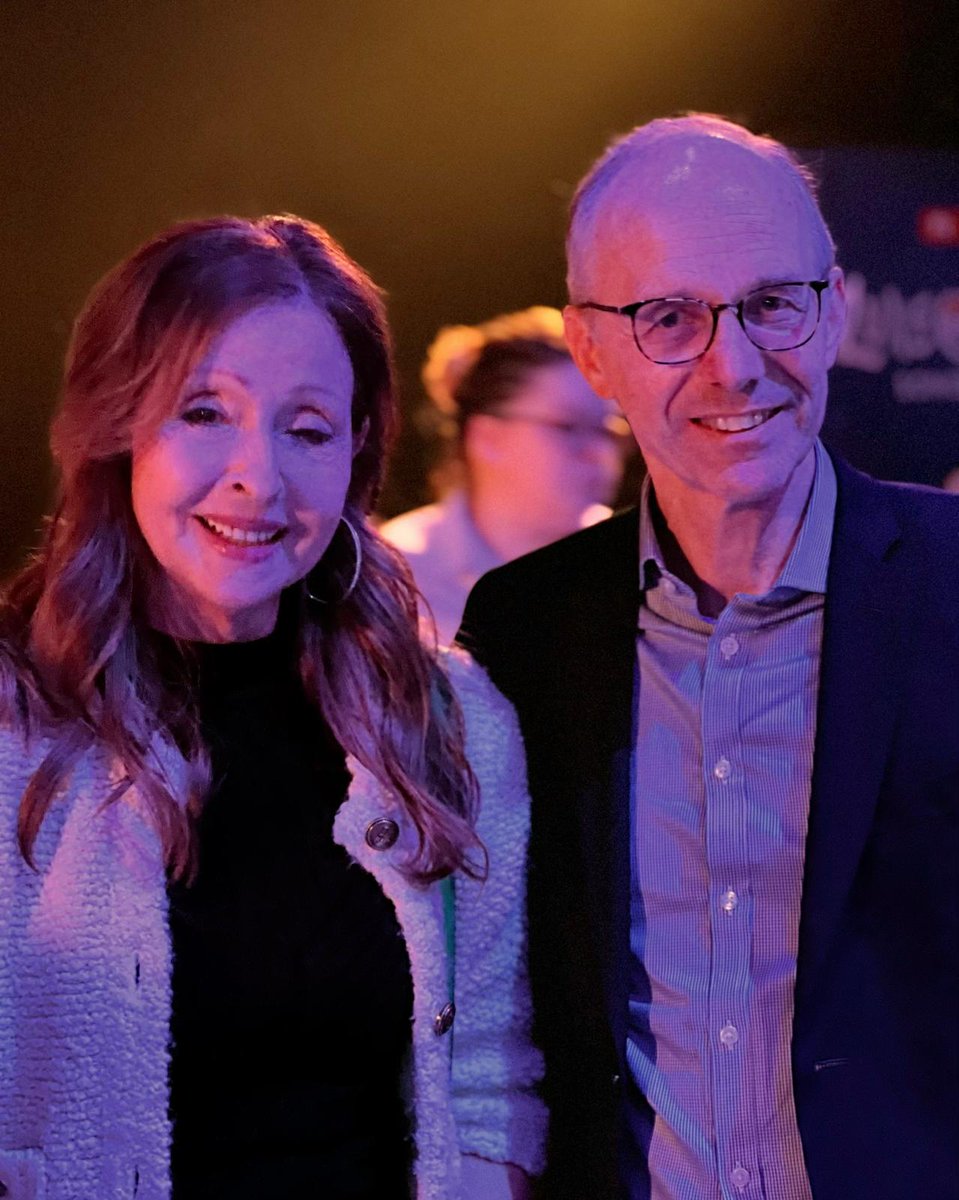 It was a great joy and honor for me to be back in Luxembourg, on the occasion of the Luxembourg Song Contest - and a great pleasure to meet Prime Minister <a href="/LucFrieden/">Luc Frieden</a>! Thank you, for the warm welcome!

<a href="/rtleurovision/">Eurovision Luxembourg</a> <a href="/RTLlu/">RTL Luxembourg</a> <a href="/Eurovision/">Eurovision Song Contest</a>