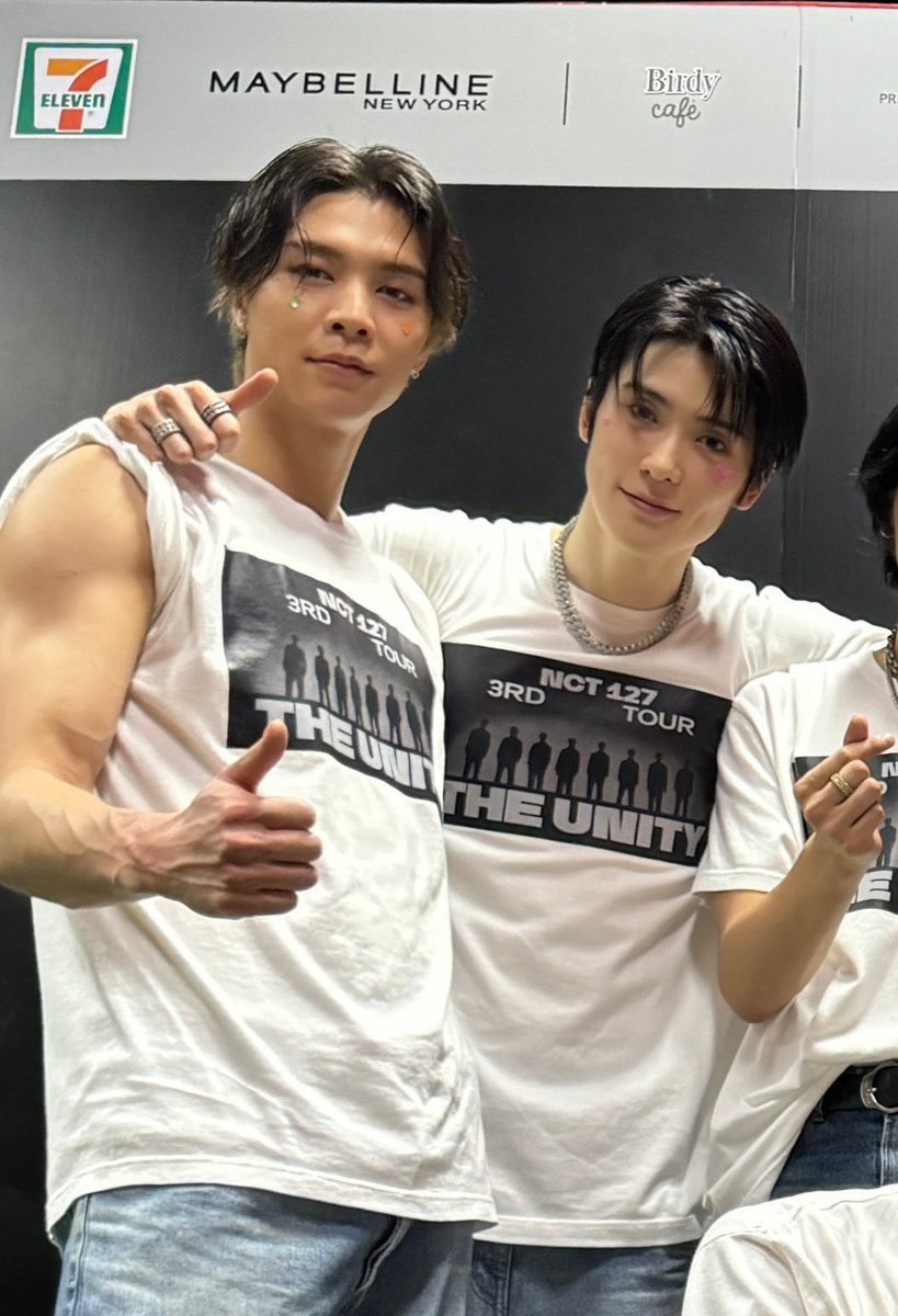 the813Degrees's tweet photo. จุดจบสาววาย https://t.co/PFKdIIGVte