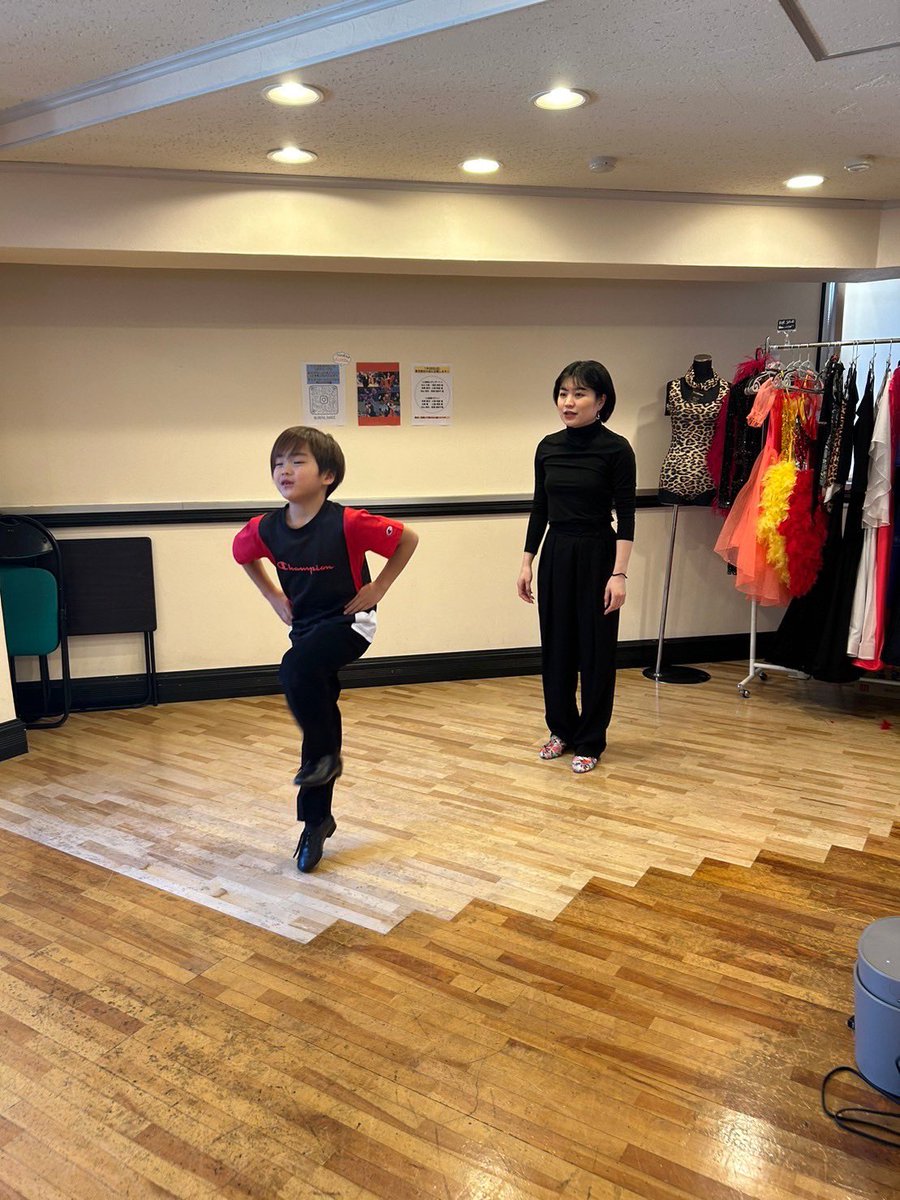 liberadance's tweet photo. ジュニア＆キッズのプライベートレッスンの様子📸✨
皆楽しみながら、どんどん上達していきます！
早く試合にも出て見たいね〜🙈💭

 #LIBERADANCE #kids #class #JUNIORclass  #private #lesson #ballroomdance   #リベラダンス #ジュニアクラス  #小学生 #キッズクラス #未就学児 #保育園   #ダンス https://t.co/PswtpGMPr0