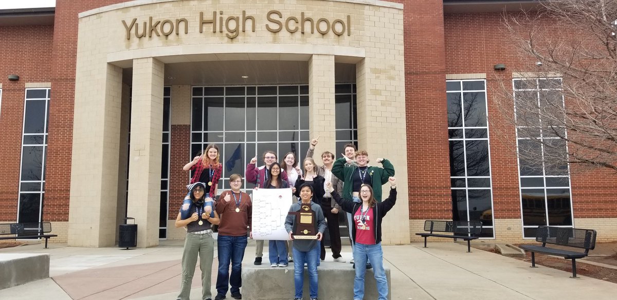 Shoutout to our bus driver Gordon for coordinating and executing this exceptional photo