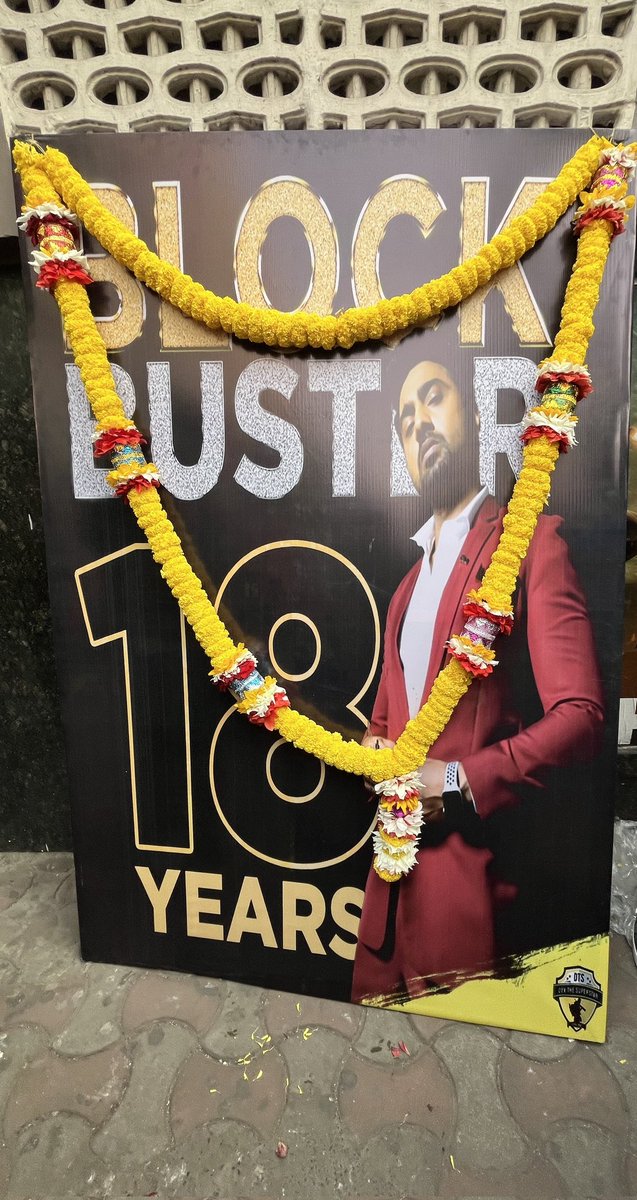 TeamDevFC's tweet image. 18 Years of King’s reign ❤️👑
@idevadhikari
#18YearsofDev #kingofhearts #Dev