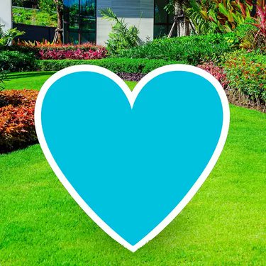 HFAD70's tweet photo. You may have noticed the blue hearts scattered around town in support of our friend, Kyra Smith. Many people have asked where they can get one of those signs. If interested, you can simply order one via Party City for $8.  Click here...https://t.co/9DytcVE94V https://t.co/pZSaZVh4p3