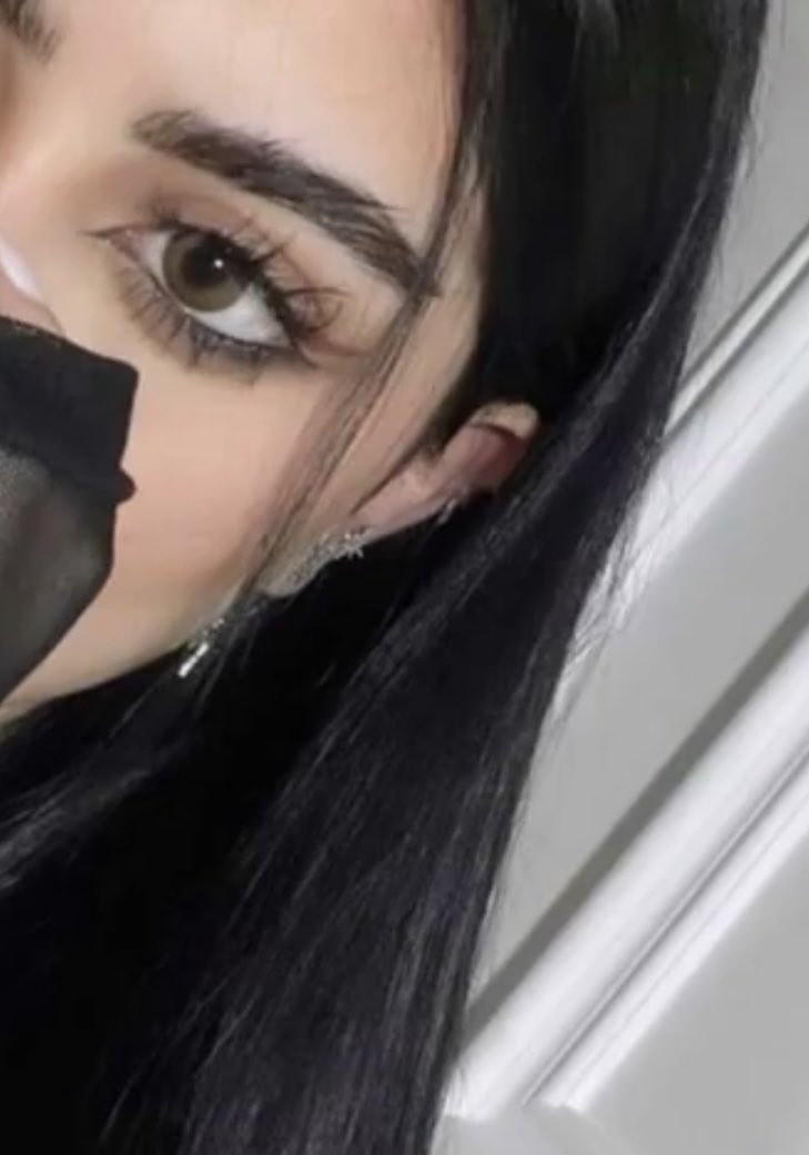 أنت المقصود

أقسم لك ستبكي خلال ساعات من شدة الفرح بأذن الله.. أكتب يارب.
أختار رقم الظرف ، ولك فيها جائزه 👏🏻😍:
١-✉️     ٢-✉️       ٣-✉️        ٤-✉️

٥-✉️     ٦-✉️       ٧-✉️         ٨-✉️

٩-✉️     ١٠-✉️       ١١-✉️      ١٢-✉️

أكتب كلمة (تم) في الخاص 🇶🇦🇴🇲🇦🇪
#الهلال_انترميامي