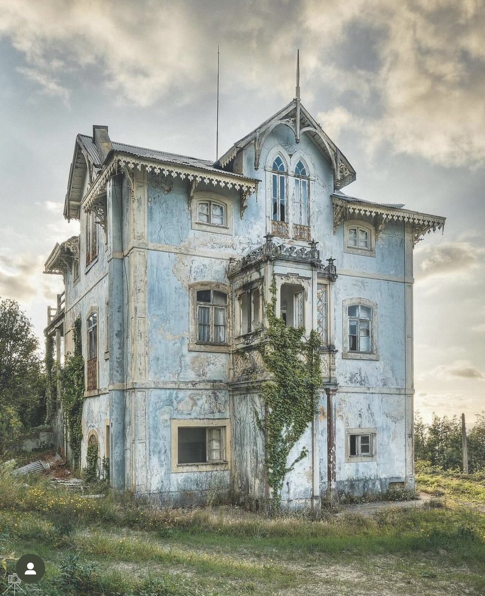 Who wants to fix up this Italian villa?…