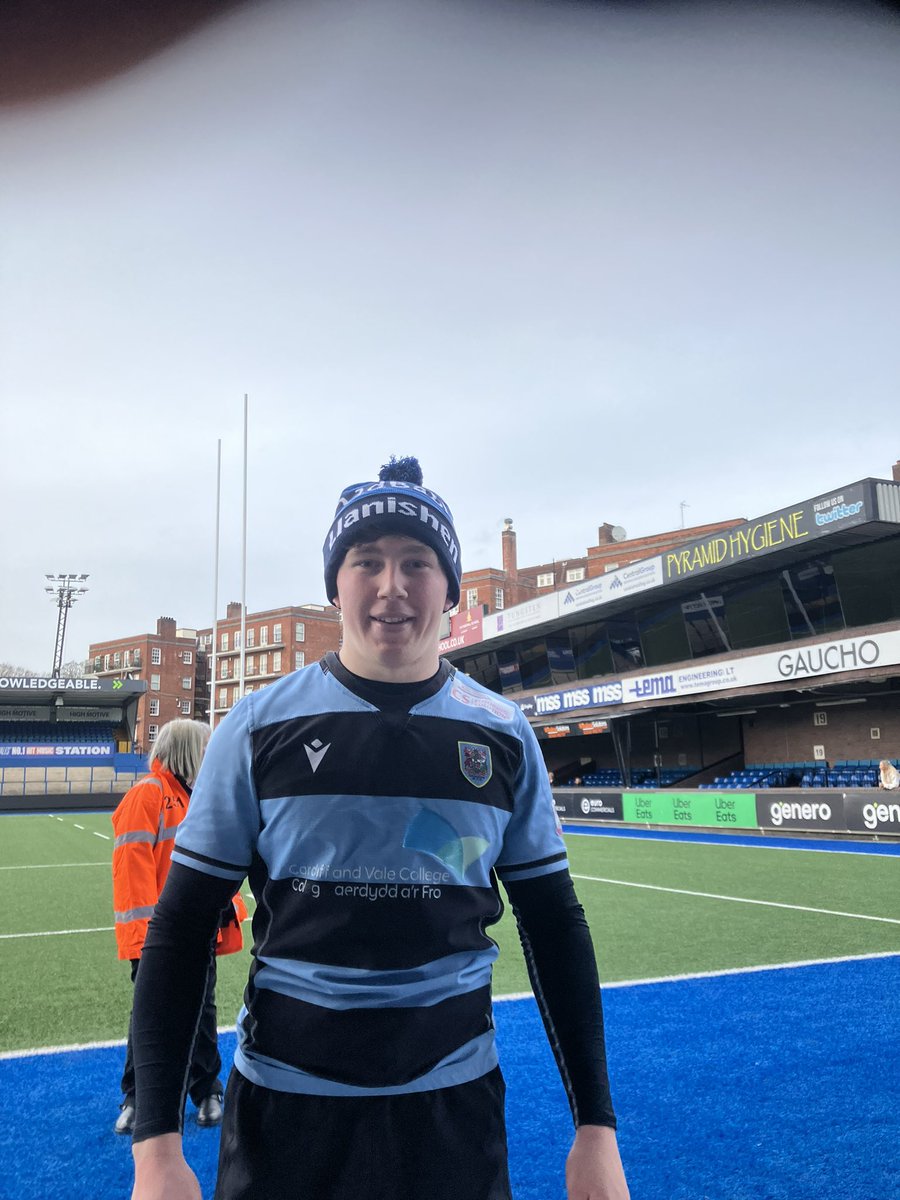 There’s a lot Llanishen going on here ! Teacher Mr Morgan went head2head with with ex pupil Harrison James on his 50th appearance for Cardiff RFC. A try a piece. Jake and Charlie were ball boys and will be planning there route to premiership rugby. Always Blue💙💙