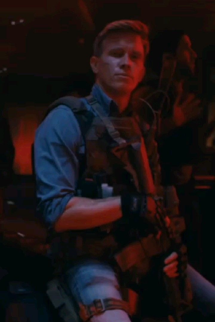 phillip graves (@clandestinae) on Twitter photo 