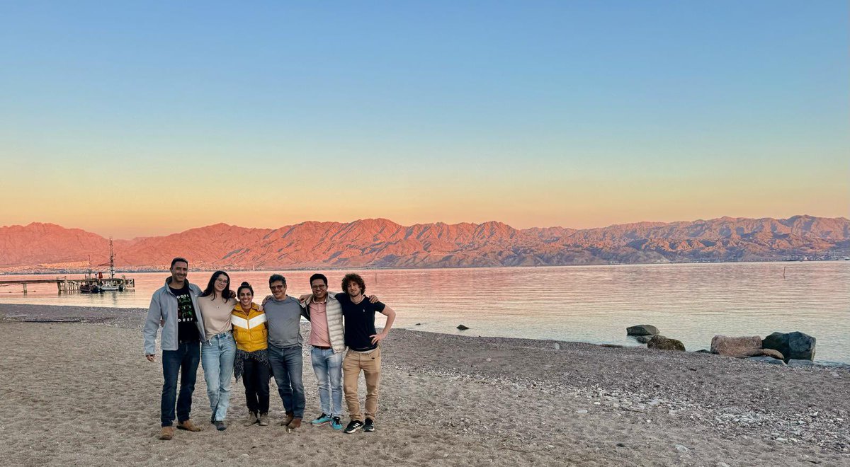 Seagrass rangers! A group photo before an intensive week of diving, in situ experiments and lab works aiming at measuring the actual capacity of the #seagrass Halophila stipulacea meadows to sequester CO2. An on-going collaboration between <a href="/Gidon_Winters/">The Seagrass Lab</a> and <a href="/RilovL/">Rilov Lab</a>.