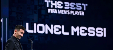 torriespeshal's tweet photo. "It's strange to question Messi's FIFA The Best award"? 
You do not agree? https://t.co/7Y6xF4EoYQ