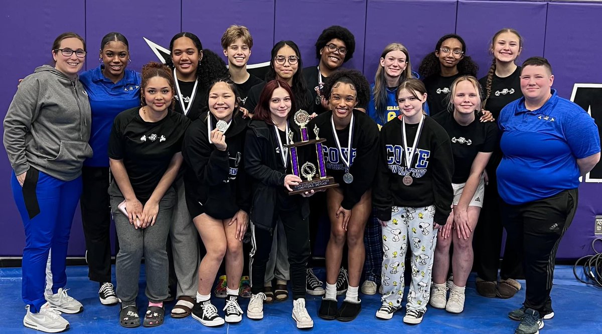 GodawgnationC's tweet photo. Lady Dawg Powerlifting took 2nd Place out of 18 teams at the Elgin Wildcat Invitational!

1st Place - Michaela Grimm, Jolina Toala

2nd Place - A’mya Moss, Kyan Ramos, Nathalie Clay

5th Place - Katherine Grimm https://t.co/h102TiE4LX