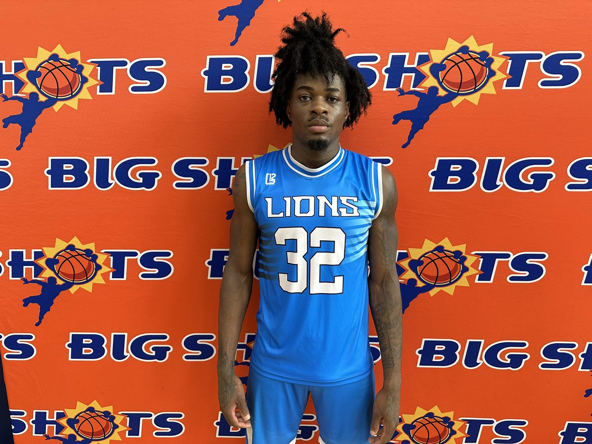 BIG SH🏀TS tweet media