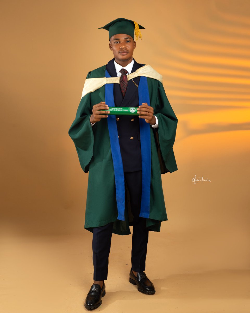 iam___hayzed's tweet photo. All thanks to Allah
B.Eng(Electrical and Electronics Engineering)
#FUNAAB31stConvocation https://t.co/uuus2p4AH3