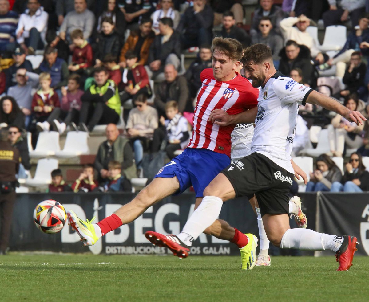AtletiAcademia's tweet image. 46’ ⏱ | Mérida 0⃣-0⃣ Atleti B

▶¡Volvemos a la acción en Mérida!

• #AúpaAtleti • #MéridaAtletiB •