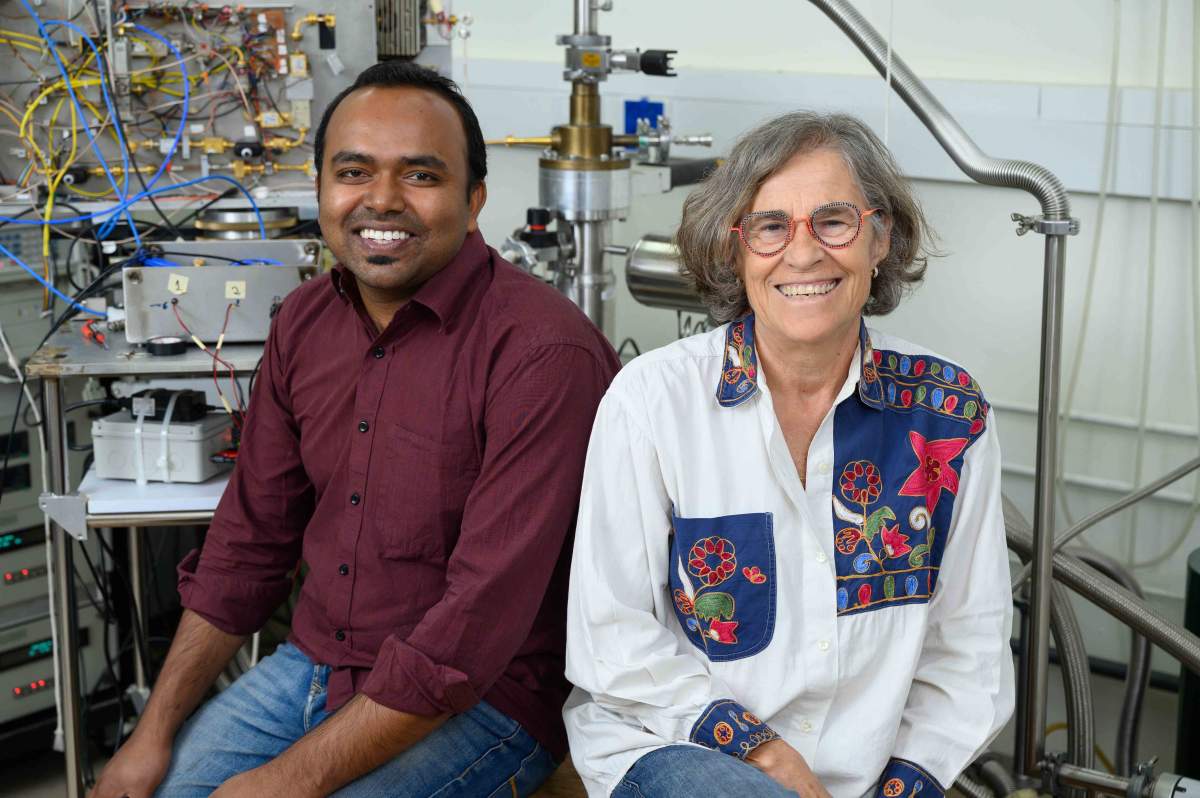 The Goldfarb EPR Group (@goldfarblab) on Twitter photo We cordially congratulate Dr. Manas Seal <a href="/manasseal/">Manas Seal</a> on getting awarded the Feinberg Gradual School prize for outstanding achievements in postdoctoral research at <a href="/WeizmannScience/">Weizmann Institute</a> Well deserved and keep up excellent and inspiring research work, Manas! We cordially congratulate Dr. Manas Seal <a href="/manasseal/">Manas Seal</a> on getting awarded the Feinberg Gradual School prize for outstanding achievements in postdoctoral research at <a href="/WeizmannScience/">Weizmann Institute</a> Well deserved and keep up excellent and inspiring research work, Manas!