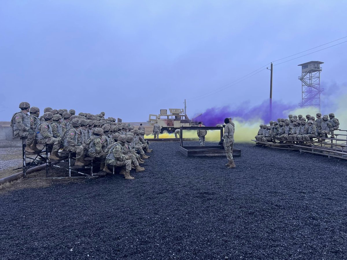 USArmyFortSill's tweet image. Trainees from 1st Battalion, 79th Field Artillery Basic Combat Training immersed themselves in the intricacies of Hand Grenades training, acquiring essential skills in handling and throwing live grenades. 💥🔧 
#USArmy #basictraining #BasicCombatTraining #DrillSergeant