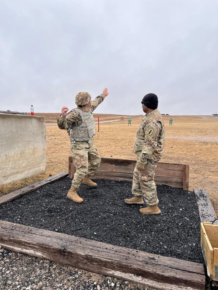 USArmyFortSill's tweet image. Trainees from 1st Battalion, 79th Field Artillery Basic Combat Training immersed themselves in the intricacies of Hand Grenades training, acquiring essential skills in handling and throwing live grenades. 💥🔧 
#USArmy #basictraining #BasicCombatTraining #DrillSergeant
