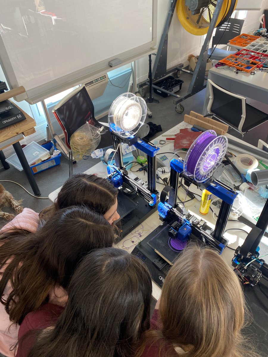 Poquito a poco se va acercando la final #FLLNAVARRA… 
¡Con muchas ganas e ilusión estamos preparando todo para este día tan esperado!
🎥🎨 🎬🎢 

#MASTERPIECE <a href="/LegoBeavers/">Legotronic Beavers</a> #FLL