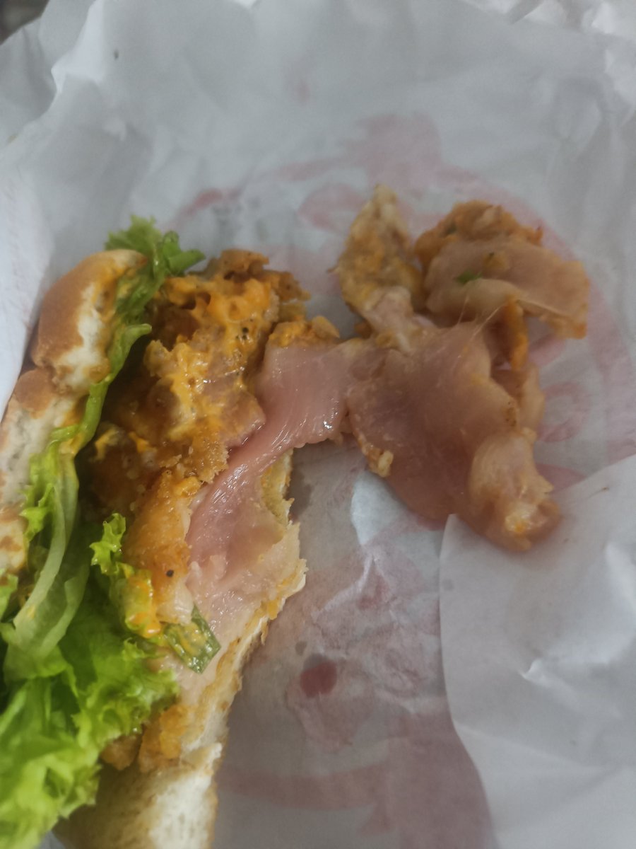 holayshet's tweet photo. Ordered burger from Wendy's burger through eatsure. They served me raw chicken 😭😭.
Sunday ruined. Please don't order from eatsure. They will give you free offers but there food is uncooked. I ordered from hitech city Hyderabad btw @eatsurenow  #eatsure #onlinefood #hyderabad https://t.co/l7yqfOcXGG