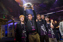 LauraM35364's tweet photo. TECHNOLOGY

Chinese Team Wins Biggest-Ever Prize in Professional Video Gaming
The most lucrative videogame tournament ever concluded on Monday afternoon in Seattle with the five members of Team Newbee each $1 million richer, after winning an annual tournament for the online https://t.co/9JHpjRsAy1