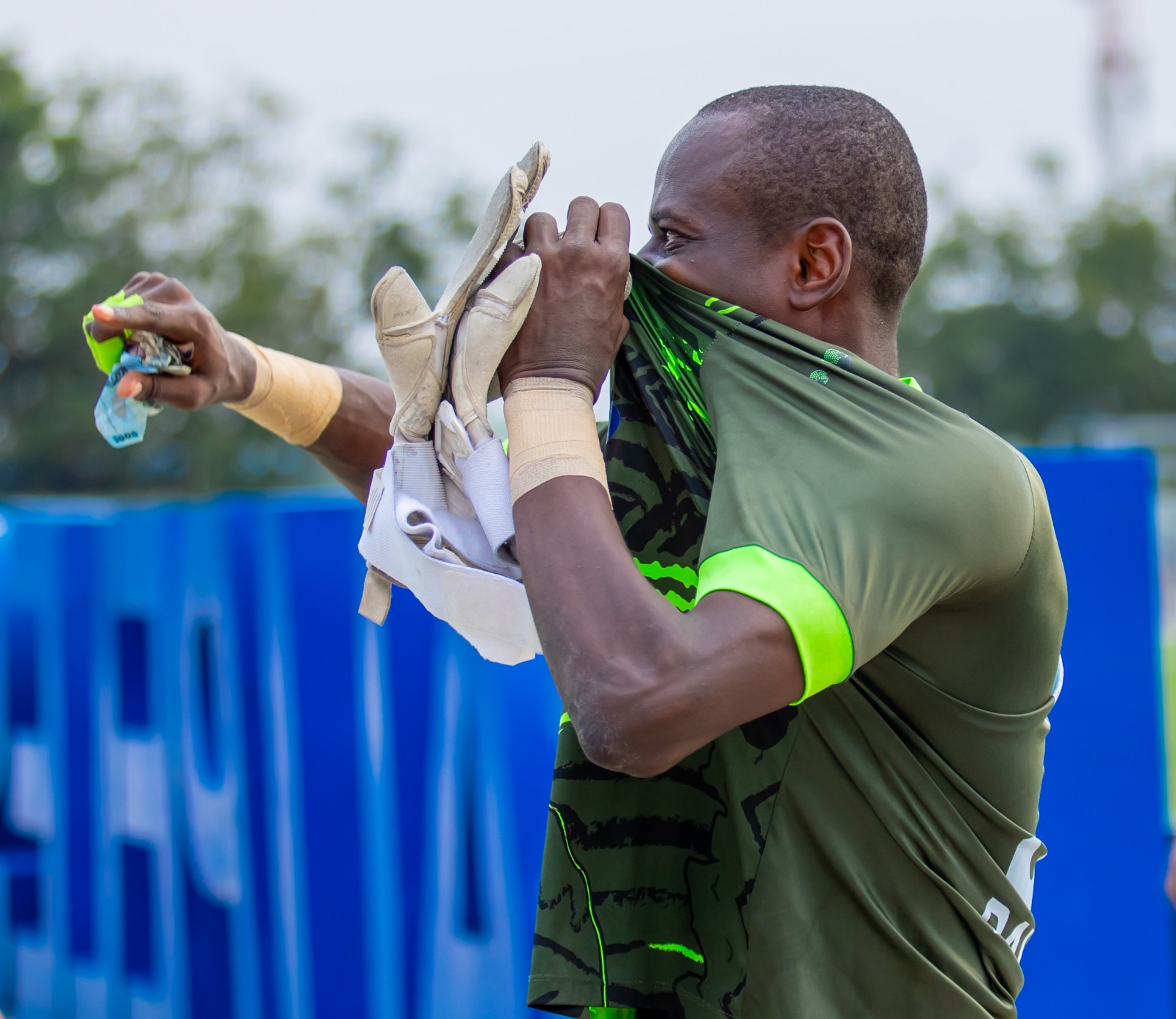 APR F.C. Official on X: "Pavelh Ndzila = Monster Gloves 🖤🤍🖤🤍🦁  https://t.co/CKnhV3lcjc" / X