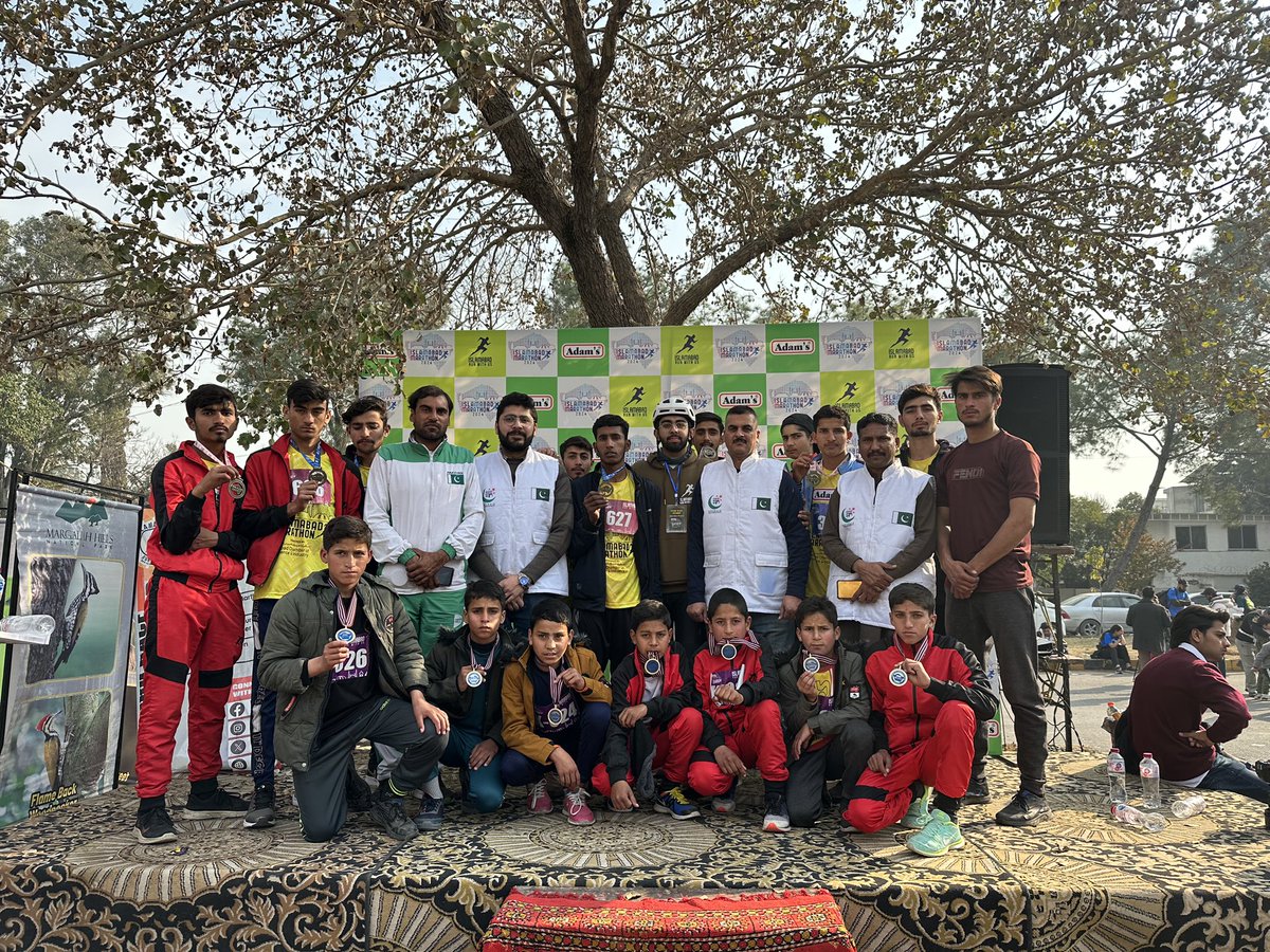 KhubaibPak01's tweet photo. Khubaib Foundation has participated in  Islamabad marathon organized by Islamabad Run With Us as a charity partner. Additionally, 18 students from Khubaib Foundation took part in event and achieved notable success, winning several medals. Chairman Khubaib Foundation Mr. Nadeem Ahmed Khan was also present to support and encourage the students, boosting their morale during the event. 
#islamabad #marathon 
#khubaibfoundation #run