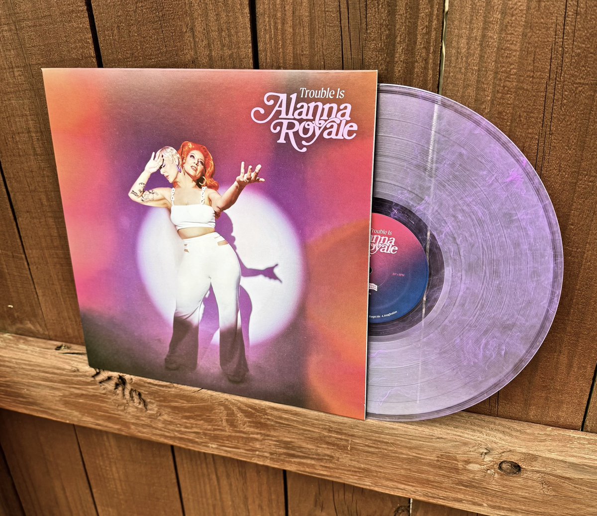 These leftover LTD/100 Purple Smoke vinyl are up in our main webstore for anyone to come and grab! It’s #soulstepsunday and you should treat yourself with one of the special “Trouble Is” vinyl from @alannaroyale Go ahead, get to our site, and hit ADD TO CART!