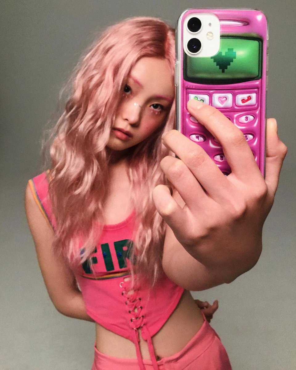cafewindows's tweet photo. sua lee for marie claire korea shot by go wontae https://t.co/WUpaQBl5fD
