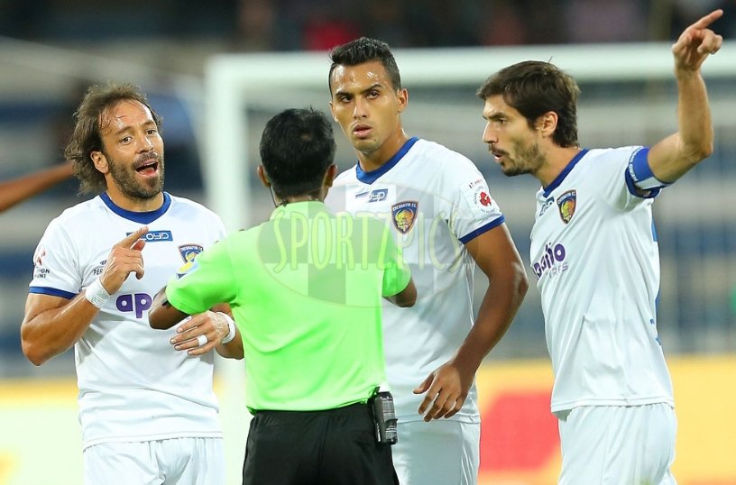 This #EBFCOFC game is cruel for both teams🙏

Winning a final is always an uphill task. It takes everything out of you.

Forever grateful for these three guys for that night at Kanteerava🥺

Watch the reply, they put their bodies on the line every single time

#AllInForChennaiyin