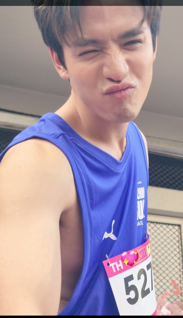 saengsuma's tweet photo. นานเท่าไหร่แล้วที่ไม่เจอ 
นานเท่าไหร่แล้วที่ไม่ได้คุย
นานเท่าไหร่แล้วที่ห่างหาย
พฟ.รู้ป่ะว่าช่วงเวลาที่เราไม่ได้ไป หา พฟ. มันเหงามากนะ มันเหมือนใช้ชีวิตไปวันๆอ่ะ แต่ถ้ารู้ว่าวันไหนมีงานมันมี passion อยากไปหา แต่ก็นั่นแหล่ะ เงินหมด 5555 (เมนพาแปลก)
คิดถึงนะ แวะมาบอก 
#ฟิล์มธนภัทร https://t.co/91cU7Vfi9j