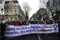 LittleMe79's tweet photo. EUROPE

Accusations of Online Harassment Throw French Media Into Turmoil
A private Facebook group called the Ligue du LOL was at the center of the allegations after several members were accused of mocking women, mostly on Twitter. https://t.co/D0bioAZnIe