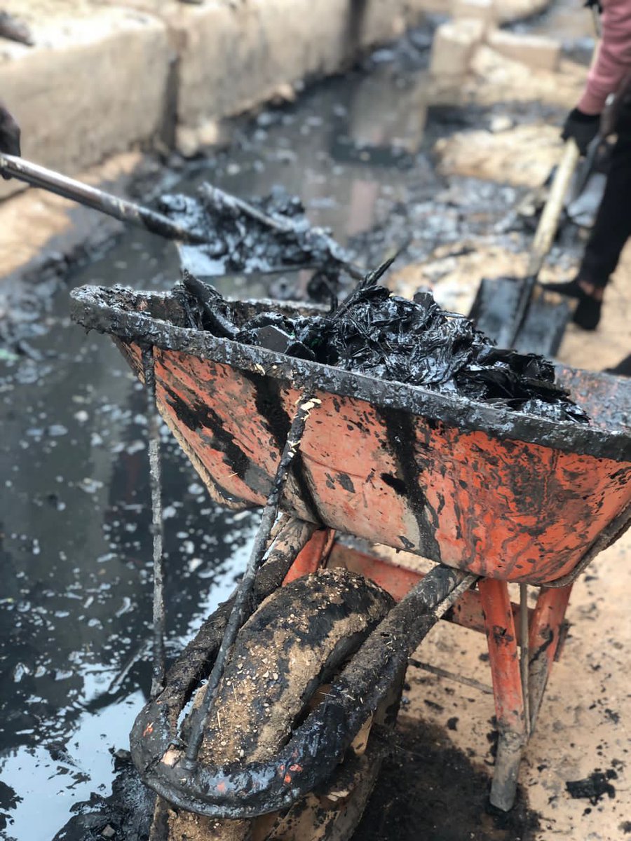KINGDOM_KOYIA's tweet photo. Alhamdulillah
Yesterday was marked as 27/01/2024 which was the first day for the execution of Kingdom of youth initiative 2024 first activity which was titled " Clear Flow, Clean Community: Gutter Clearing Drive". 

The activity kick started around 6:00am to 9:30am. https://t.co/G9hrrqLt1l