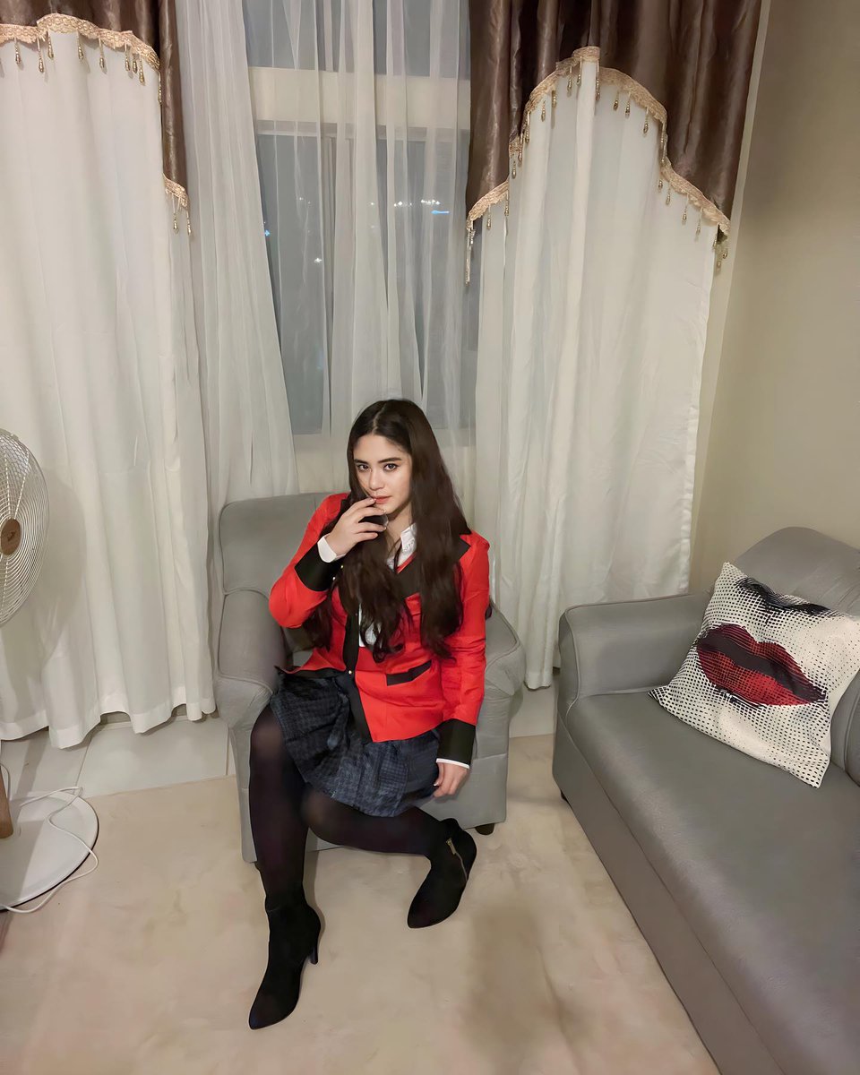 My name is Ami, a Japanese-Filipino mixed race. I work in the UK. I like football, especially the English Premier League. I love football. I am active and lively. I like making friends. If you like it, please give me a follow.