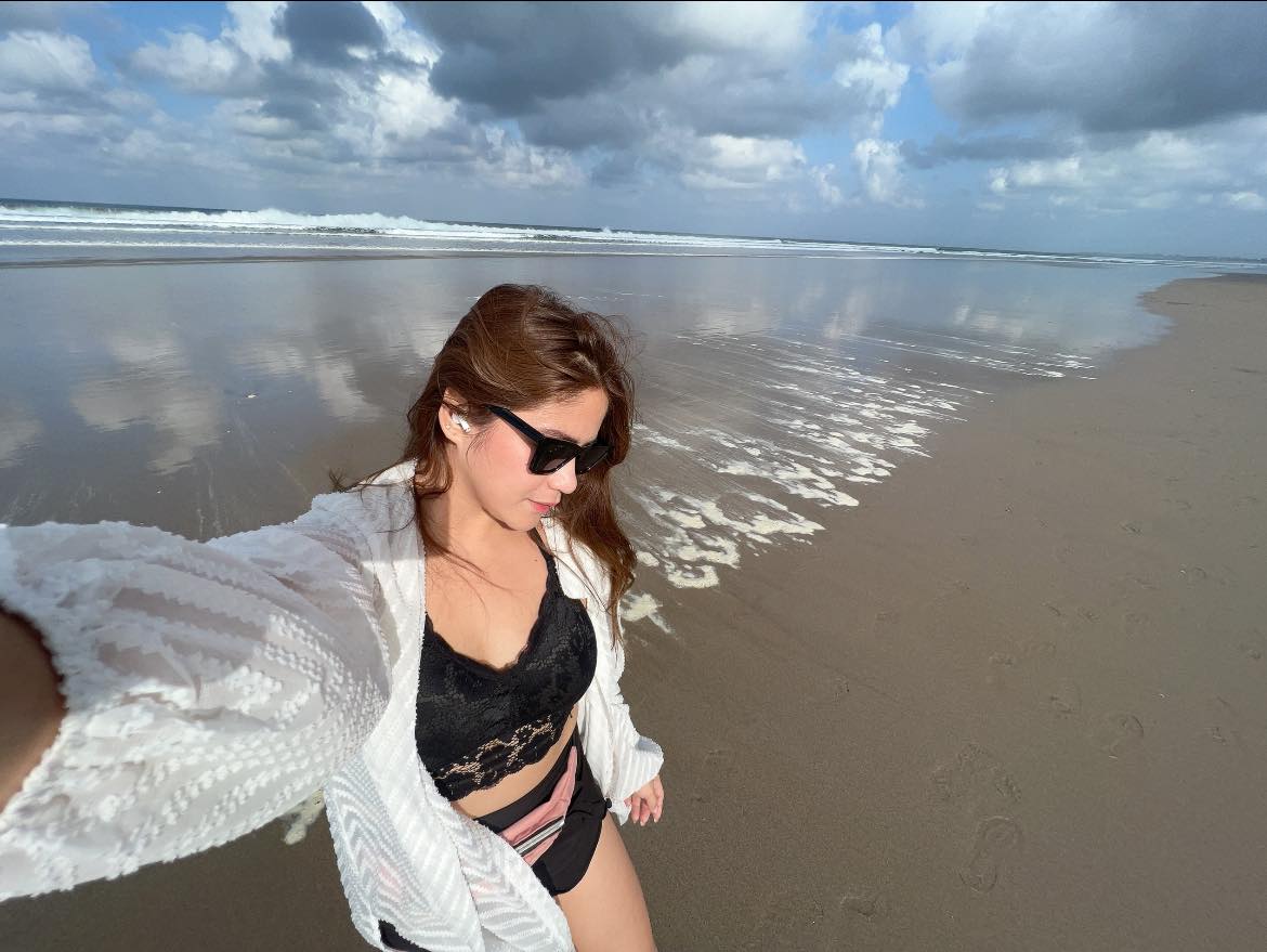 My name is Ami, a Japanese-Filipino mixed race. I work in the UK. I like football, especially the English Premier League. I love football. I am active and lively. I like making friends. If you like it, please give me a follow.