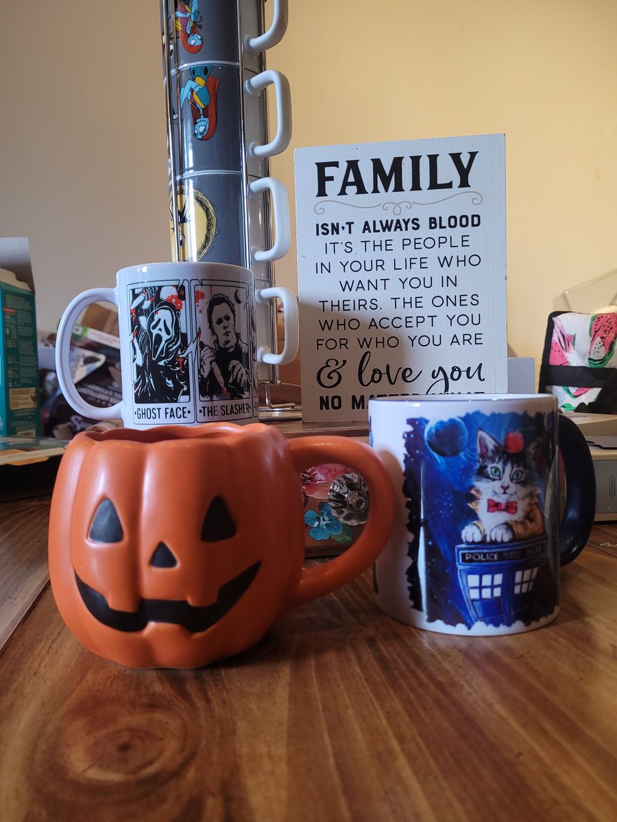anxietygirl1990's tweet photo. Pick my coffee cup to take a picture with!! I can't decide!!!! HELP. https://t.co/8HStD2gLnv