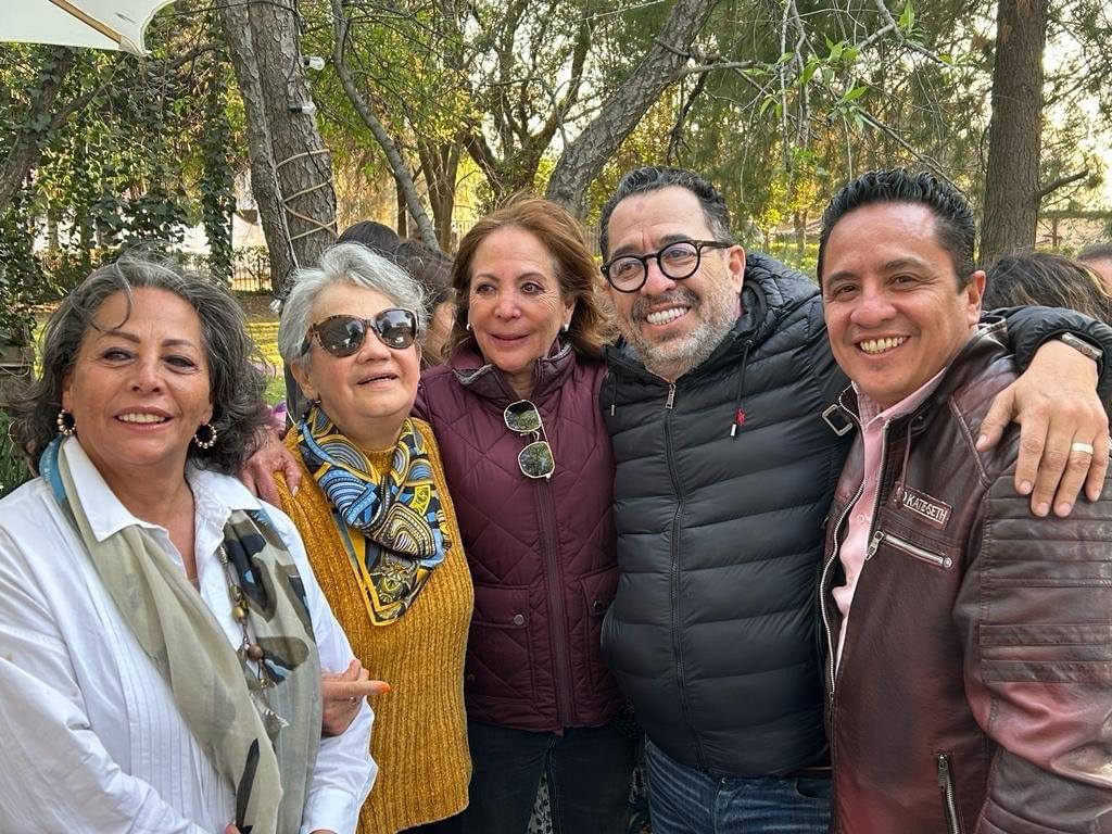 85 años mamita hermosa feliz cumpleaños te amo que bendición estar juntos tus hijos que te aman @lily_navaa @laizanava @manunava_77 @josemanuelnava_