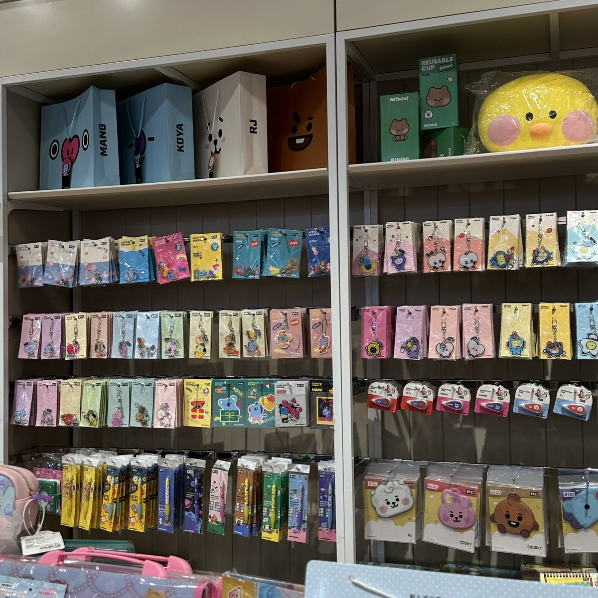 chayassi's tweet image. albüm de bulucam ama burayı talan ettikten sonra