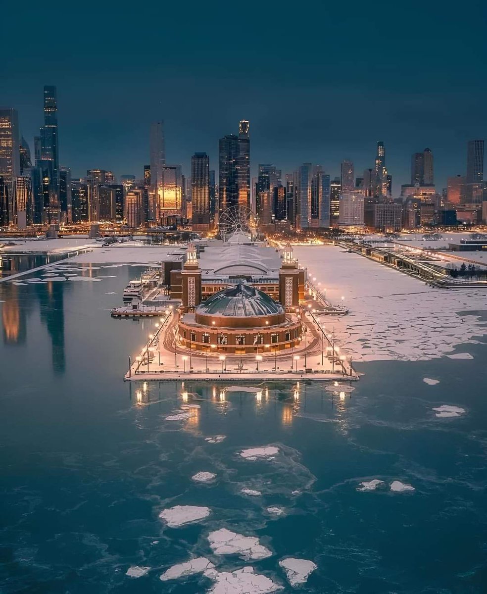 seemaab708's tweet photo. Chicago, Illinois  🌨️☃️ https://t.co/nOdF8B4BtH