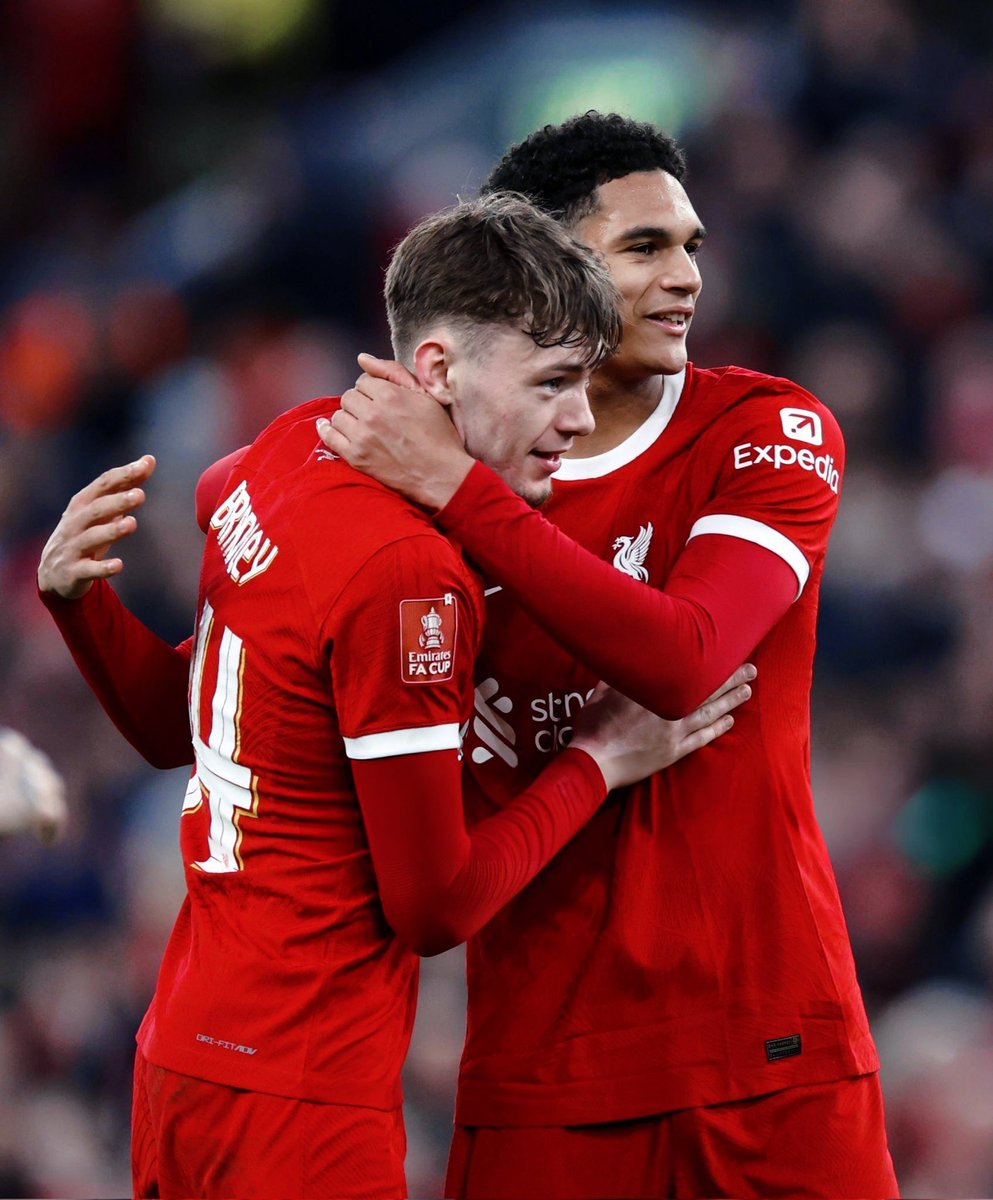 AneetaSharma56's tweet photo. Future Of My Football Team ❤️💪
#INDvENG #LiverpoolFire #LIVNOR https://t.co/Y5sXt6THpq