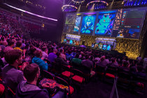 j76969's tweet photo. EDUCATION

Do You Like Watching Other People Play Video Games?
Would you pay money to watch an e-sports tournament live? What’s the appeal? https://t.co/LoAgtDiGLk