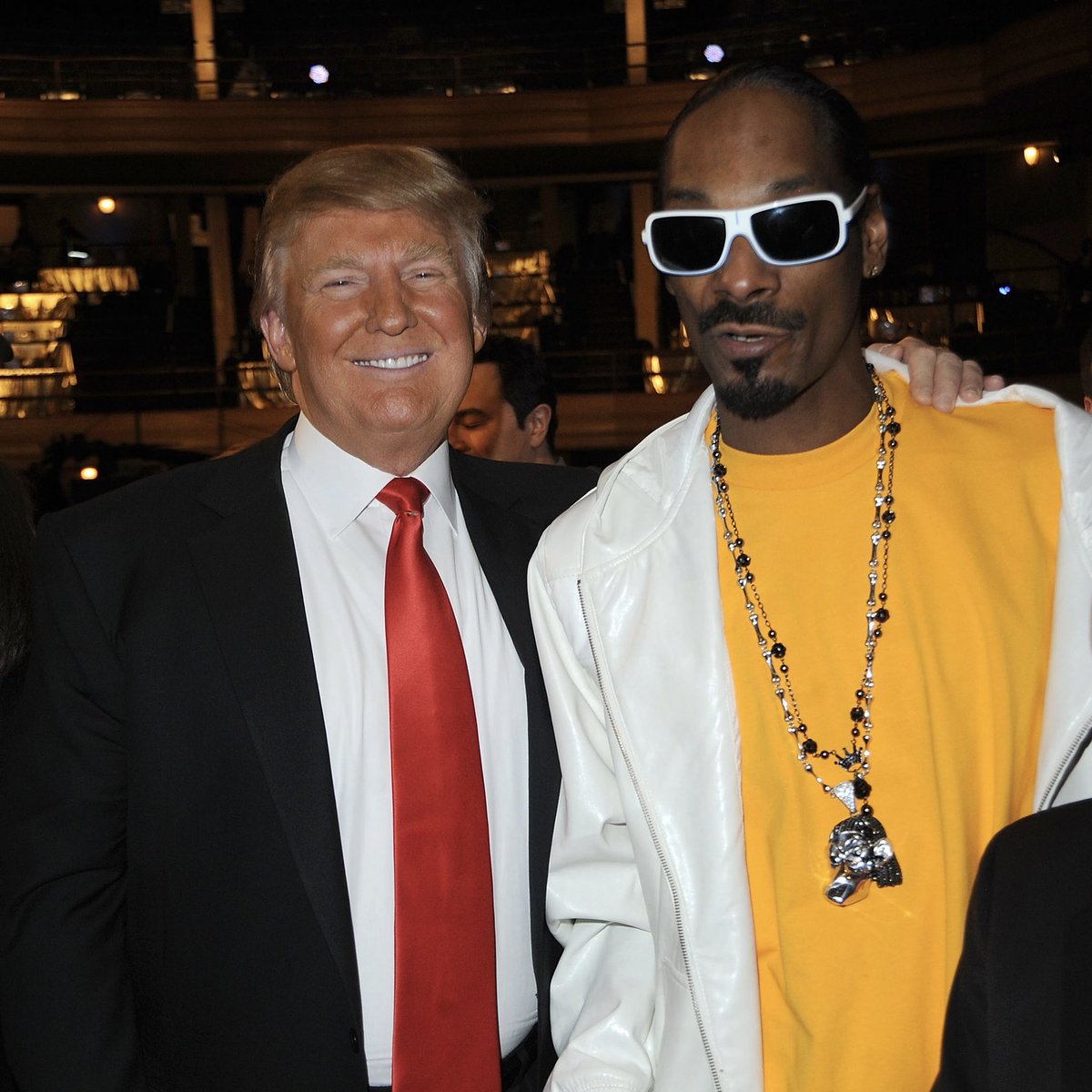 JUST IN: Snoop Dogg says he now has “nothing but love and respect” for Donald Trump. Wow. The comments came during an interview with The Times. “Donald Trump? He ain’t done nothing wrong to me. He has done only great things for me.” Snoop specifically pointed to how Trump