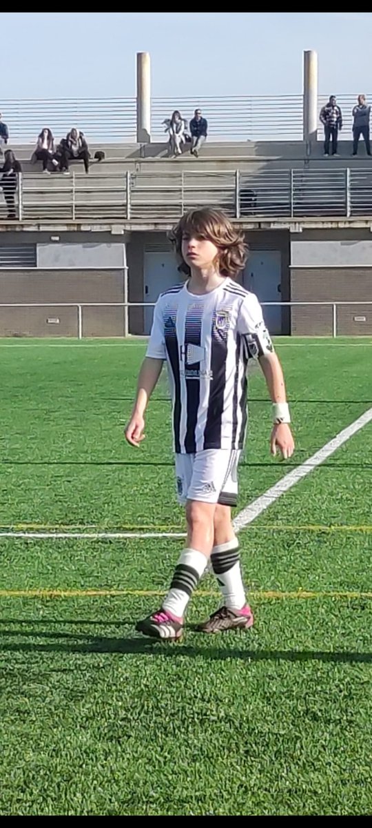 No es una prenda más. Es la responsabilidad de llevarlo en el brazo. Mi equipo, mi ciudad, mi familia.
Gracias a todos los que me he  encontrado en el camino, sin ellos, no estaría donde estoy hoy.
Es un orgullo y un honor para mí. 
Seguimos!