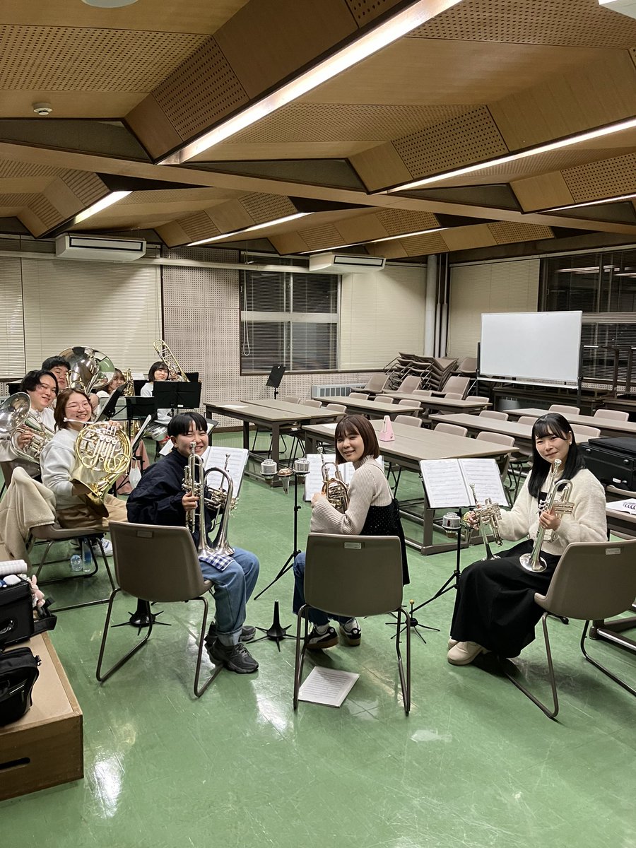 hamura1meisei's tweet photo. In Japan, there are things called ensemble contests and wind band competitions. It's really exciting. I hope people all over the world listen to it.
#bandcompetition
#windband
https://t.co/drB0FZzXKR https://t.co/rdfDYMNTFN