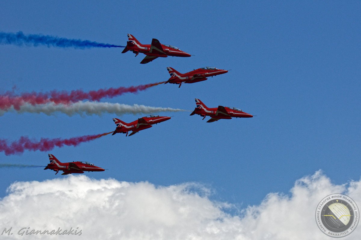 MyronGian's tweet photo. Enid starting the rollbacks
.
#redarrows #raf #rafrdarrows #formation #Enid #rollbacks #smoke #photosequence #royalairforce @rafredarrows #dyeteam @redarrowsdyeteam #aviationphotography #militaryaviationphotography #aerobaticteam #uk #Anaxaitisi @anaxaitisi #Αναχαίτιση #d300 https://t.co/1mQqvQqsAY