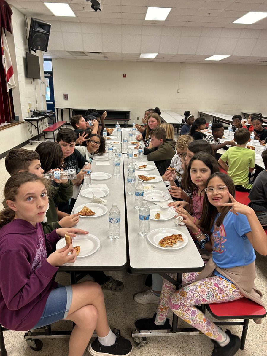 Tracey Ryser, West Point, M. Ed., M. English (@rysertracey) on Twitter photo Our 4th grade social studies fair on Friday, 1/26 was just outstanding! We had to honor our 4th grade for their hard work on their recent state tests and the fair! ♥️♥️♥️<a href="/WoodwardStars/">Woodward Avenue Elem</a> Our 4th grade social studies fair on Friday, 1/26 was just outstanding! We had to honor our 4th grade for their hard work on their recent state tests and the fair! ♥️♥️♥️<a href="/WoodwardStars/">Woodward Avenue Elem</a>