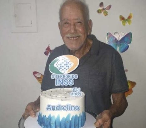 diretodomiolo's tweet photo. 🚨DEBATE: Se você fosse OBRIGADO a optar por uma dessas situações, qual escolheria?

1) Salário de R$ 1 milhão por mês pro resto da vida e viver até os 70 anos.

2) Salário de R$ 2 mil por mês pro resto da vida e viver até os 120 anos. https://t.co/HNtzCbZcSr