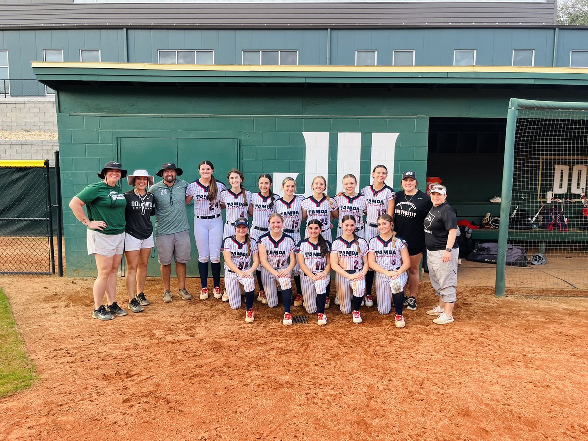 Sydney Bartkin tweet media